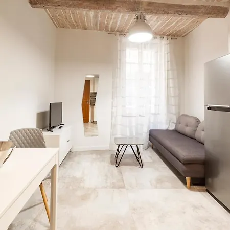 Appartement Safranier Emy 101 *